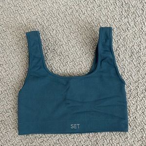 Set active sports bra and leggings set